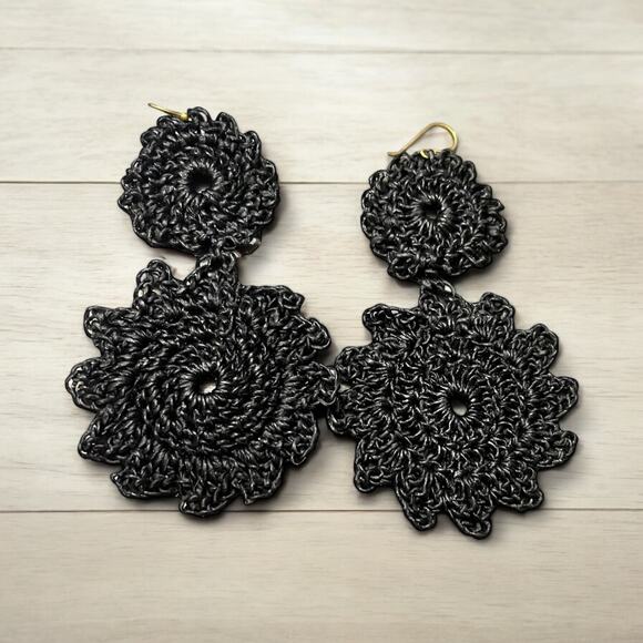 ROLLER RABBIT Macrame Earring Black Hook Crochet Boho Casual NEW - Picture 1 of 3